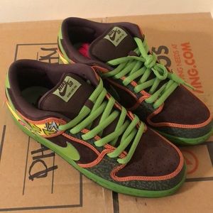 Nike SB BRAND NEW Dela Sole